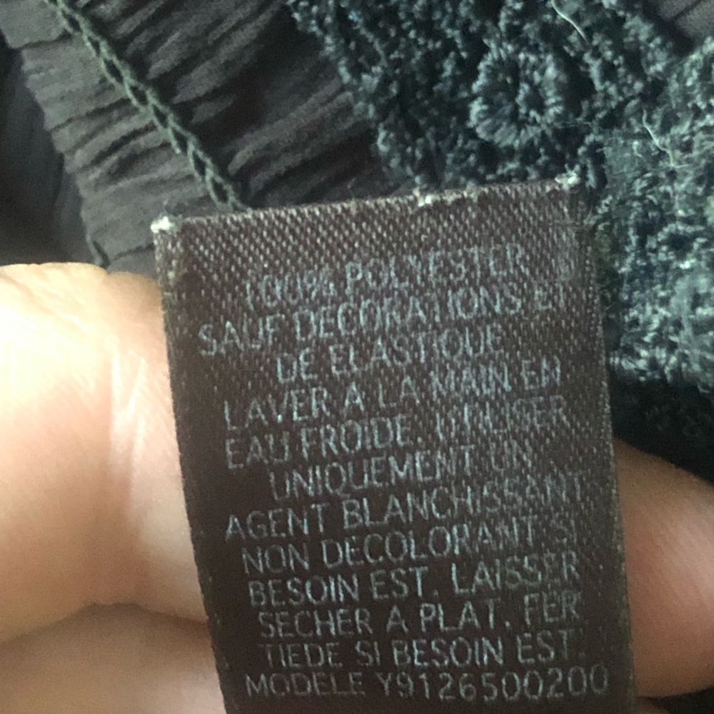 Guess Jeans Sheer Blouse - Picture 8 of 8
